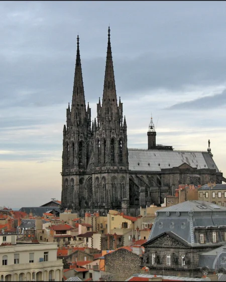 Clermont 2028 : les 7 millions qui font débat...