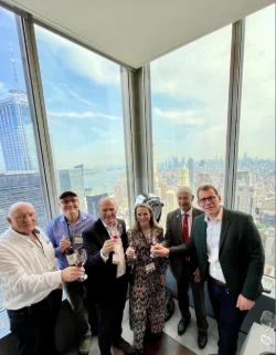 Les vins volcaniques du Puy-de-Dôme s'imposent à New York